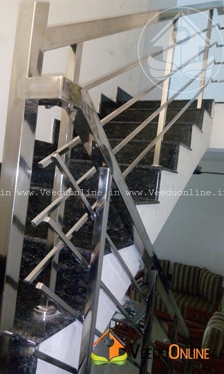 2400-square-feet-excellent-and-amazing-kerala-home-stair-design